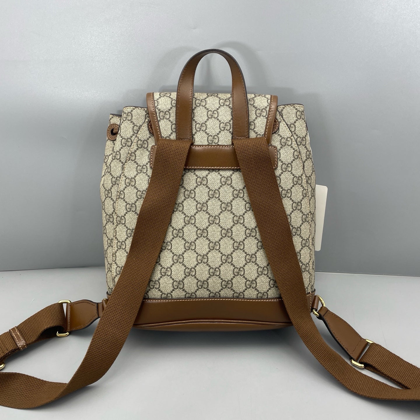 Gucci - GG Supreme Retro Flap Drawstring Backpack - GG Supreme coated canvas with leather trim - Beige and Brown - (medium)