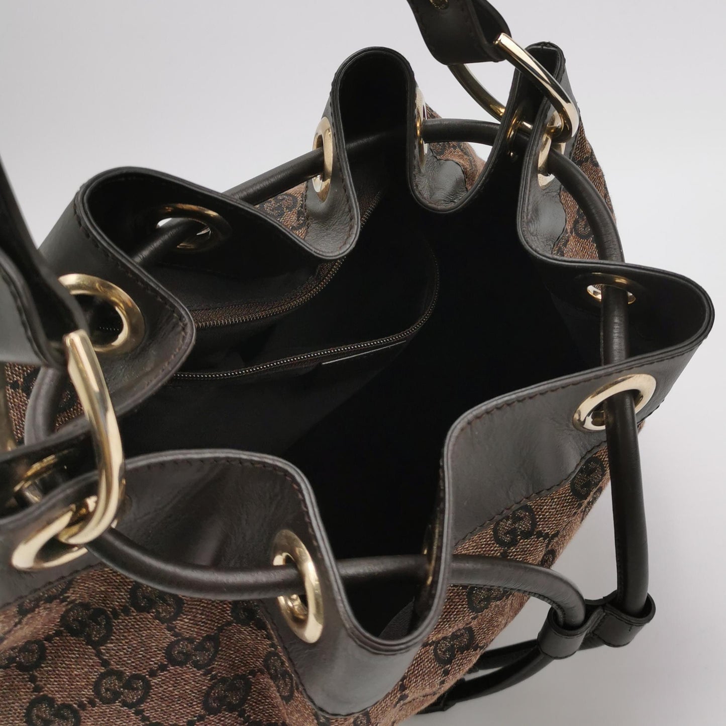 Gucci - GG Monogram Canvas Bucket Bag - GG monogram canvas and leather trim - Brown - (medium)