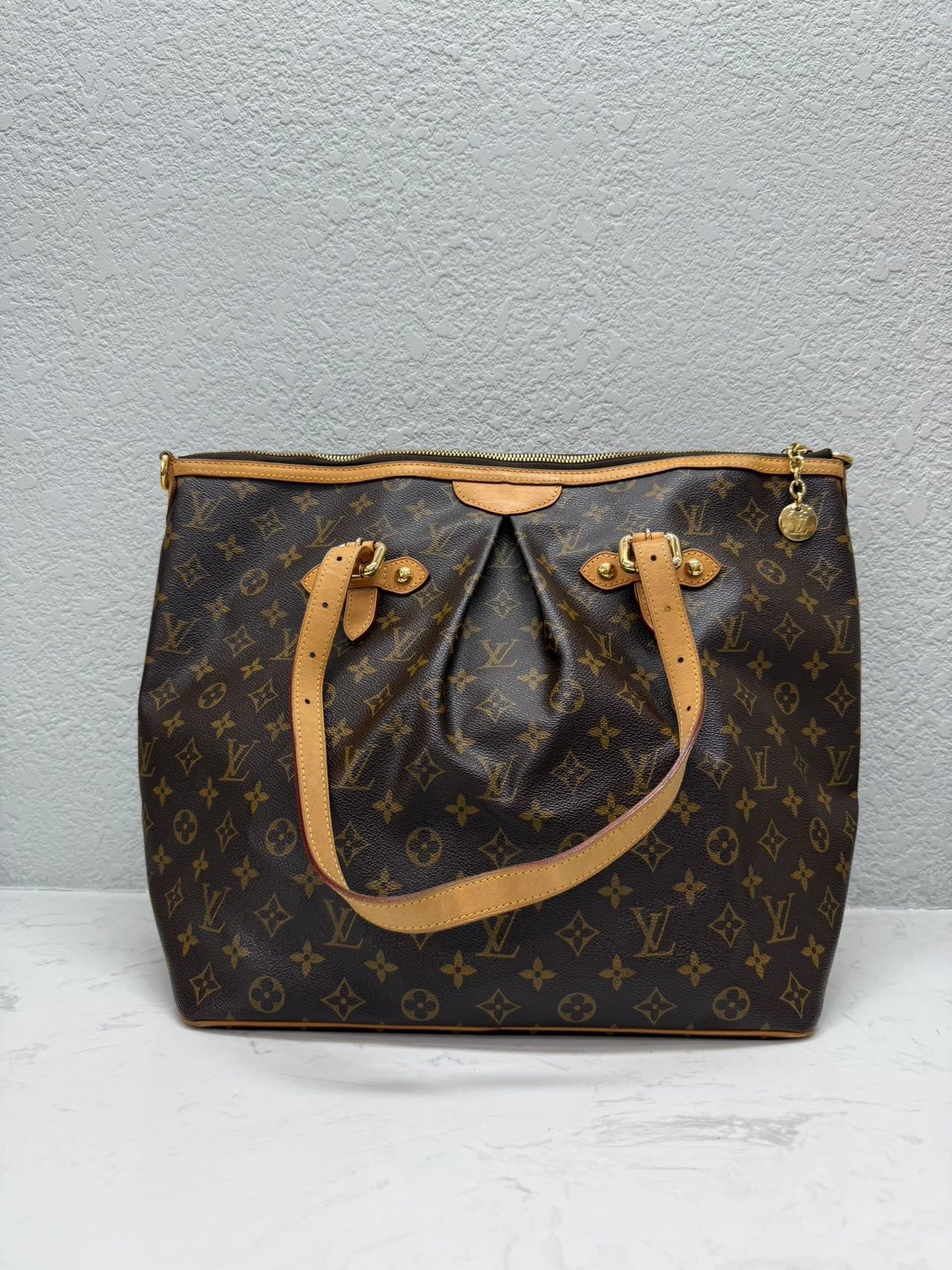 Louis Vuitton - Paramount Handbag - Monogram Canvas with Vachetta Leather trim - Brown - (Medium)