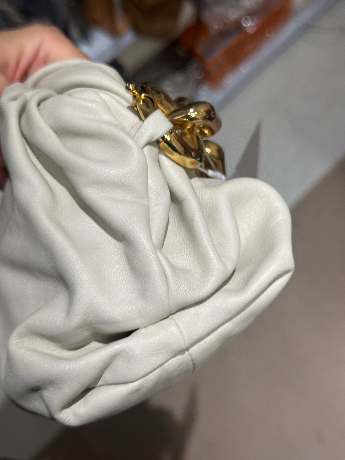 Bottega Veneta - The Chain Pouch - Calfskin leather - White - (small)