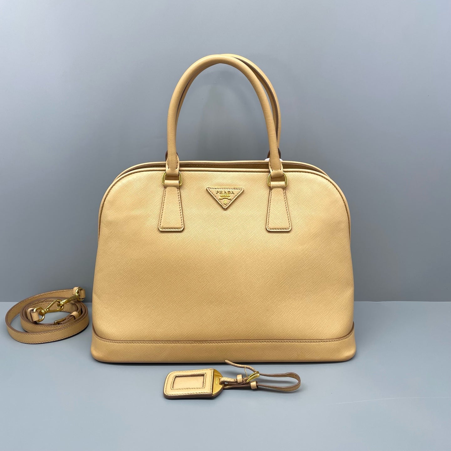 Prada - Saffiano Lux Dome Handbag - Saffiano leather - Beige - (medium)