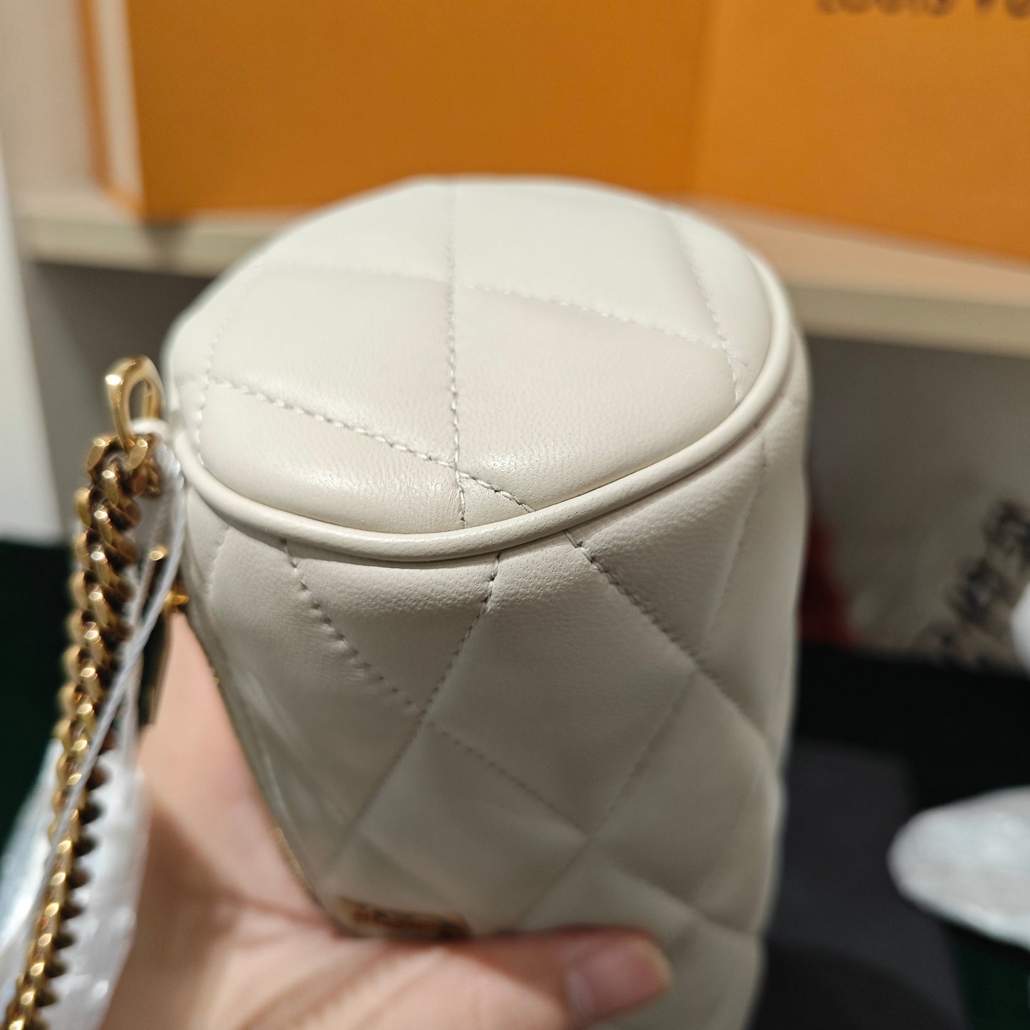 Saint Laurent - Matelasse Mini Barrel Bag - Lambskin leather - White - (mini)