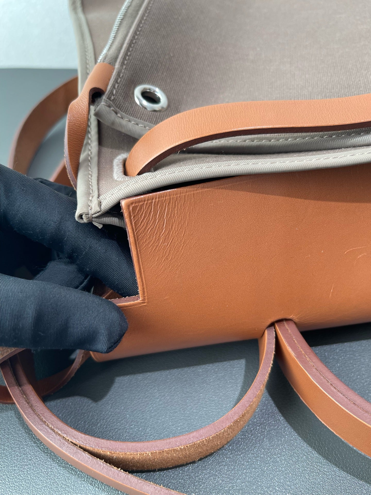 Hermès - Herbag Zip 31 - Canvas and Leather - Caramel Brown and Elephant Grey - (Medium)
