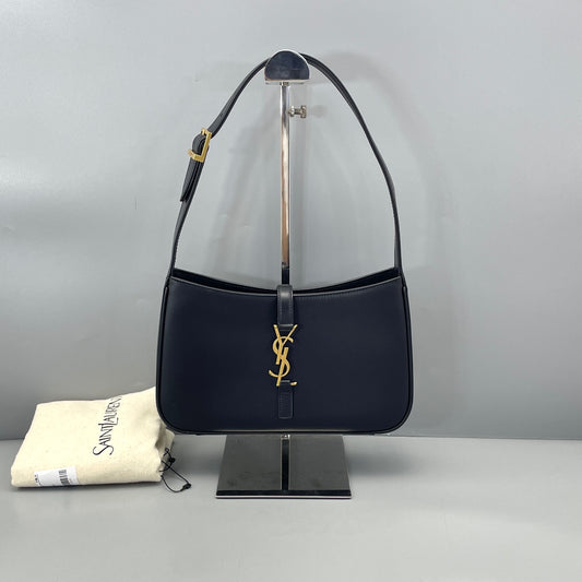 Saint Laurent - Hobo Bag - Leather - Black - (Medium)