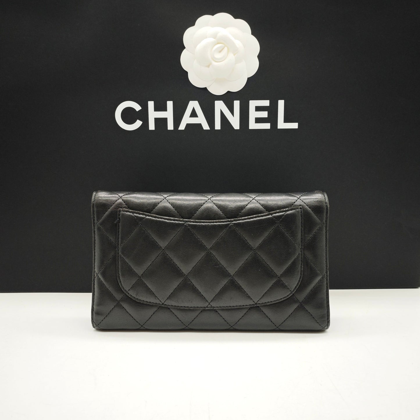 Chanel - Classic Flap Long Wallet - Lambskin leather - Black - (Medium)
