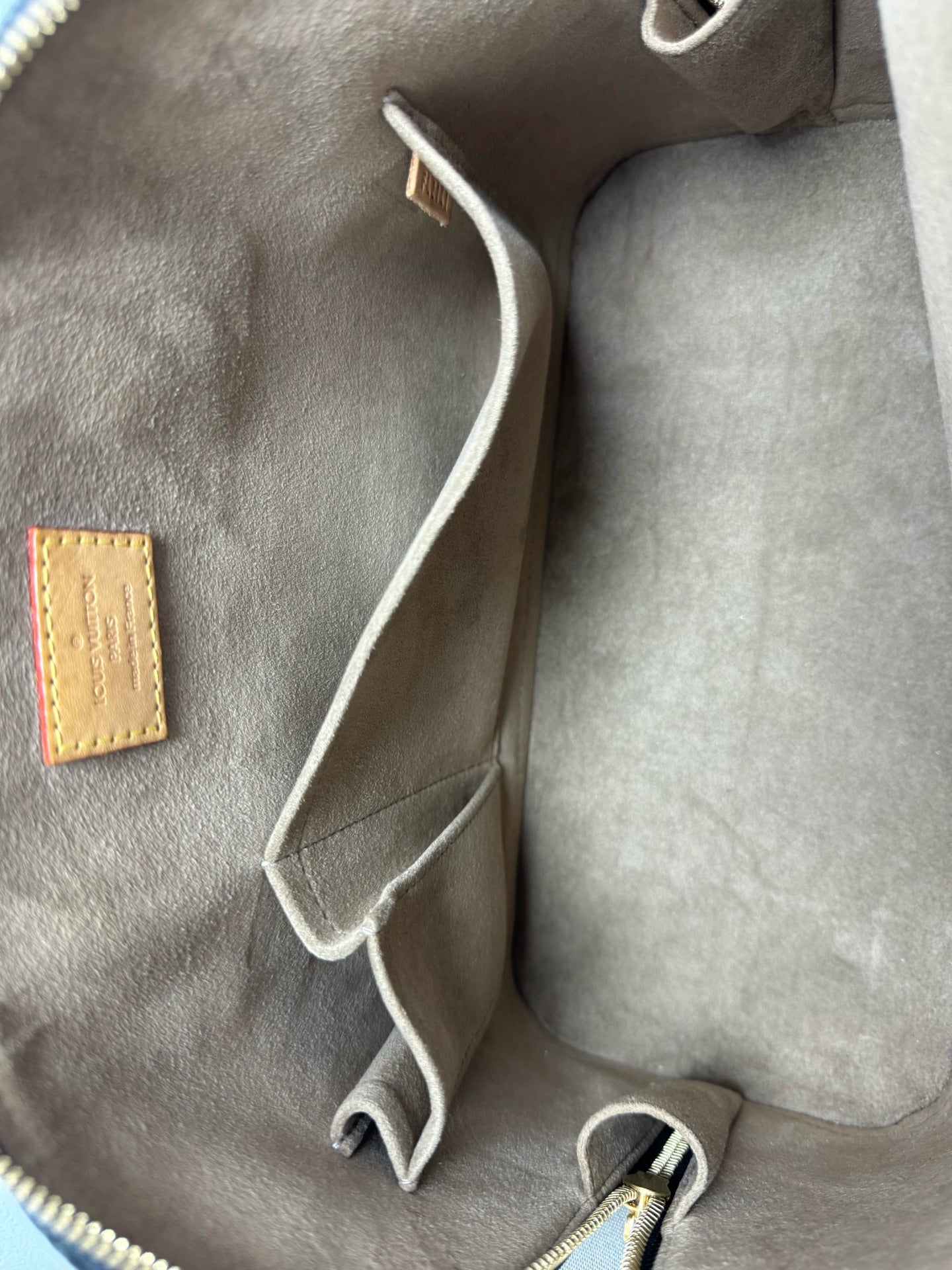 Louis Vuitton - Alma PM (Takashi Murakami Limited Edition Rivet) - Monogram Multicolore coated canvas with natural vachetta leather trim - Black - (medium)