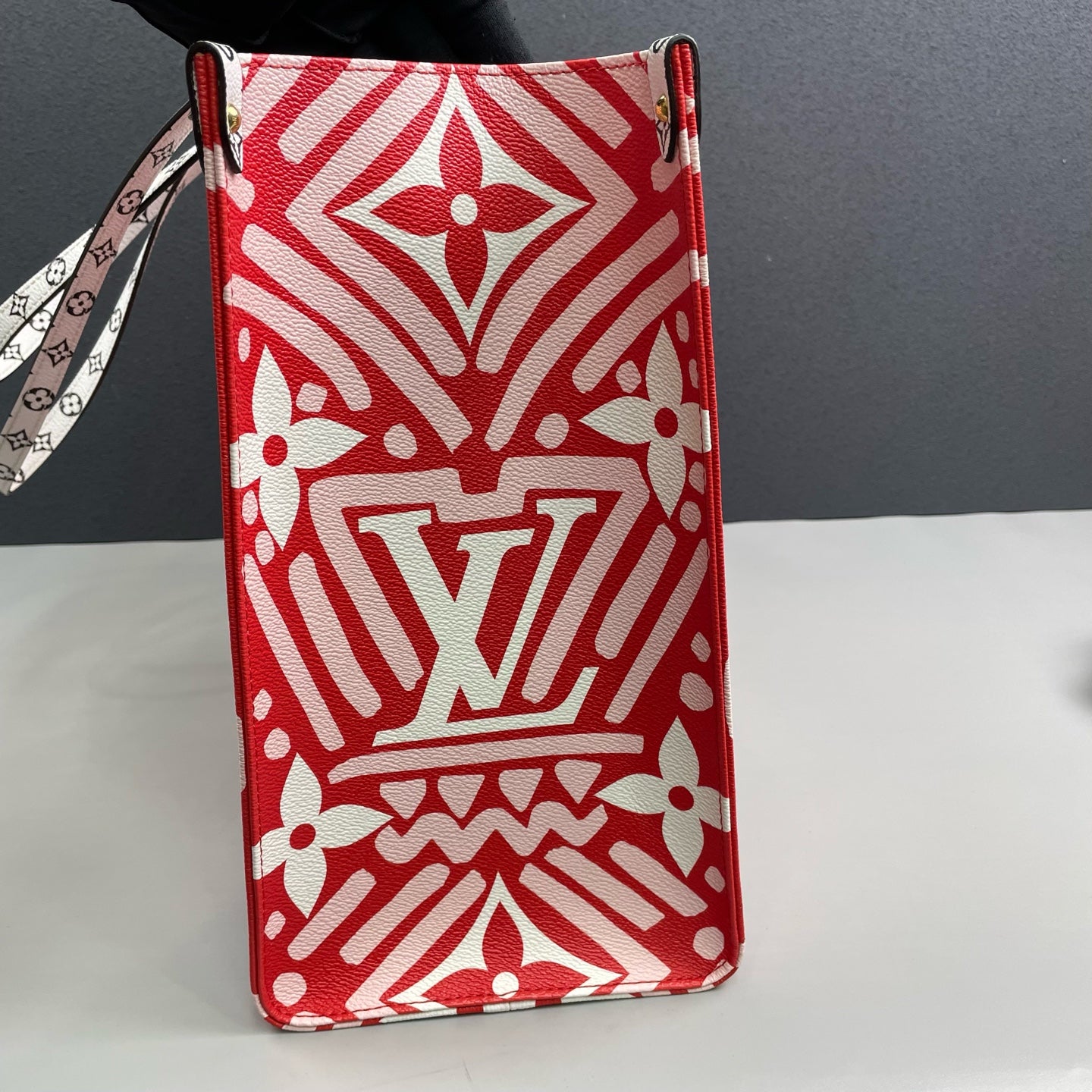 Louis Vuitton - OnTheGo Tote Qixi Limited Edition Graffiti - Coated canvas with leather trim - Red - (Large)