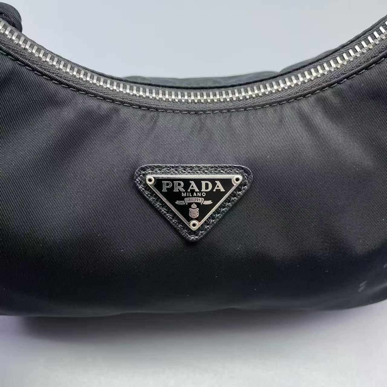 Prada - Re-Edition 2005 Shoulder Bag - Nylon - Black - (Small)