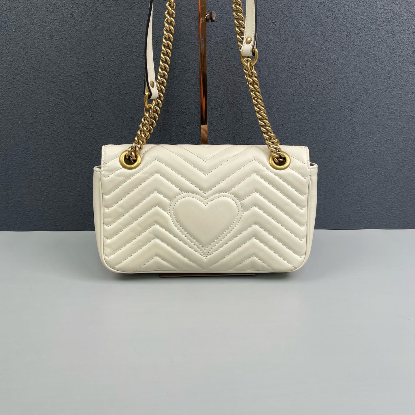 Gucci - GG Marmont Matelassé Shoulder Bag - Leather - White - (Medium)