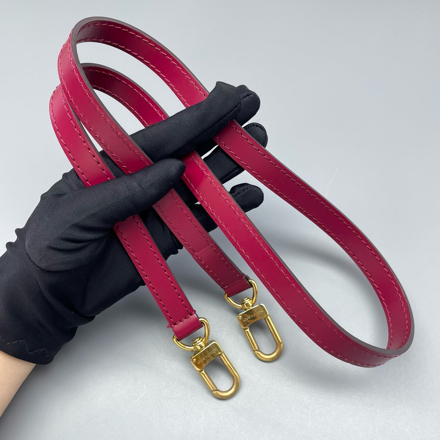 Louis Vuitton - Phenix PM - Monogram coated canvas with fuchsia leather trim - Brown and Fuchsia - (medium)