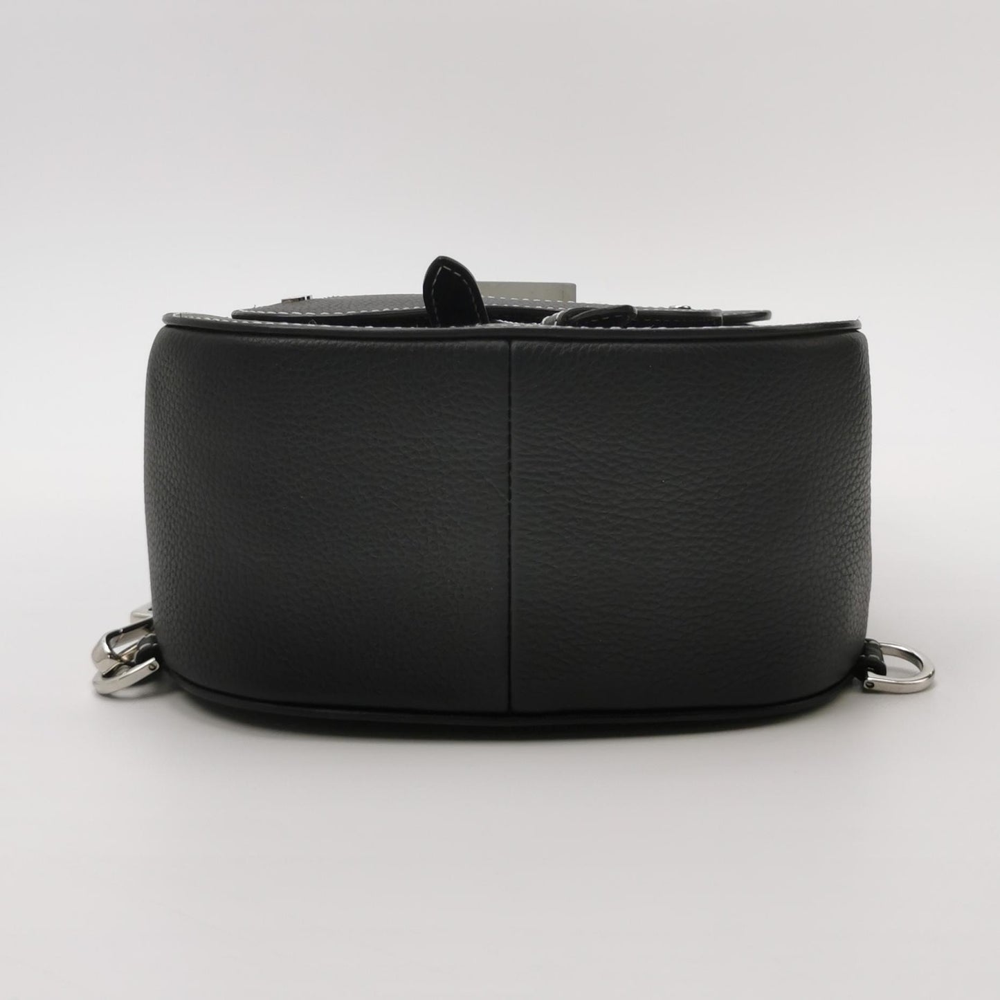Dior - Saddle Sling Bag 1ADBO022YKK_H00N - Grained cow leather - Black - (medium)
