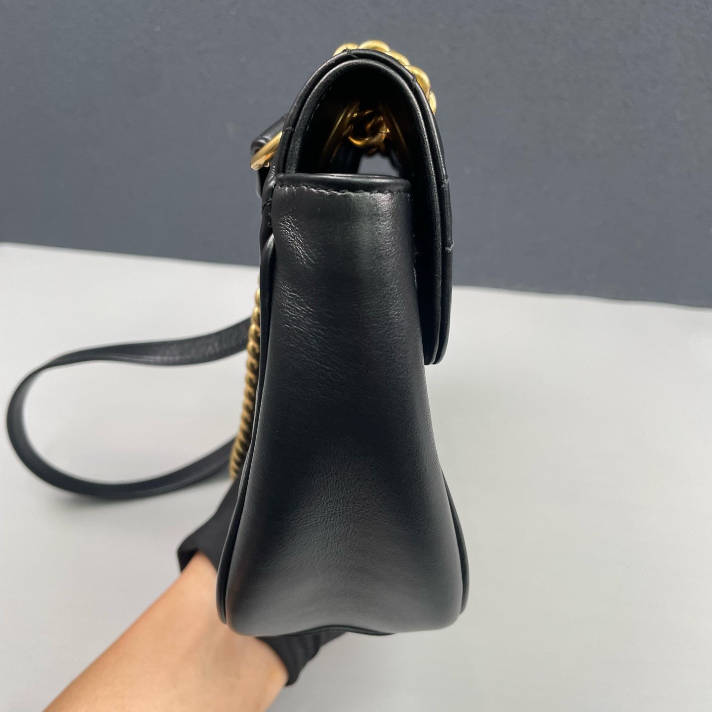 Gucci - GG Marmont Matelassé Shoulder Bag - Leather - Black - (Medium)