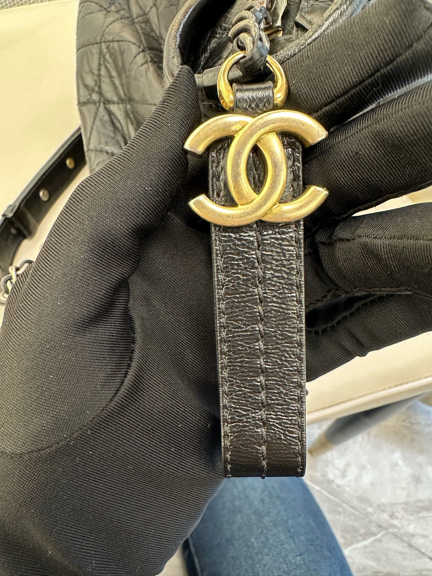 Chanel - Gabrielle Hobo Bag - Calfskin leather - Black - (Large)