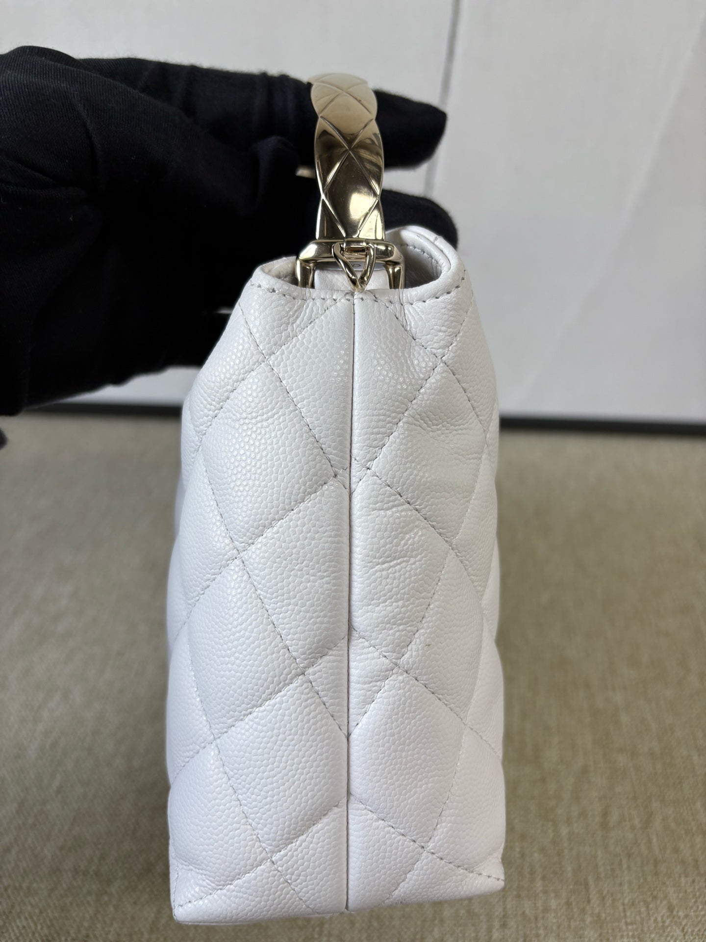 Chanel - Coco Crush Metal Handle Bag - Caviar leather - White - (Mini)