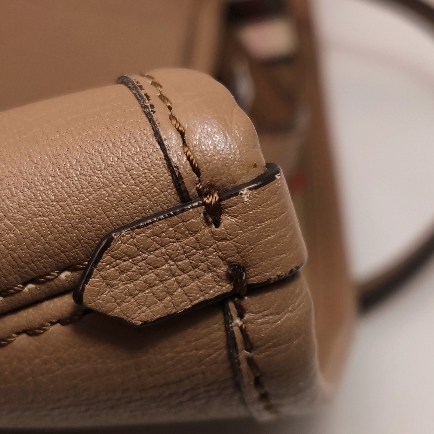 Burberry - Tote with Detachable Pouch - Cowhide leather - Beige - (Large)