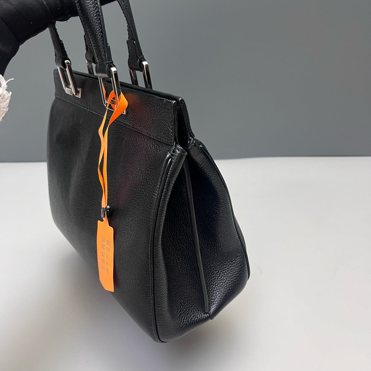 Gucci - Zumi - Pebbled leather - Black - (medium)