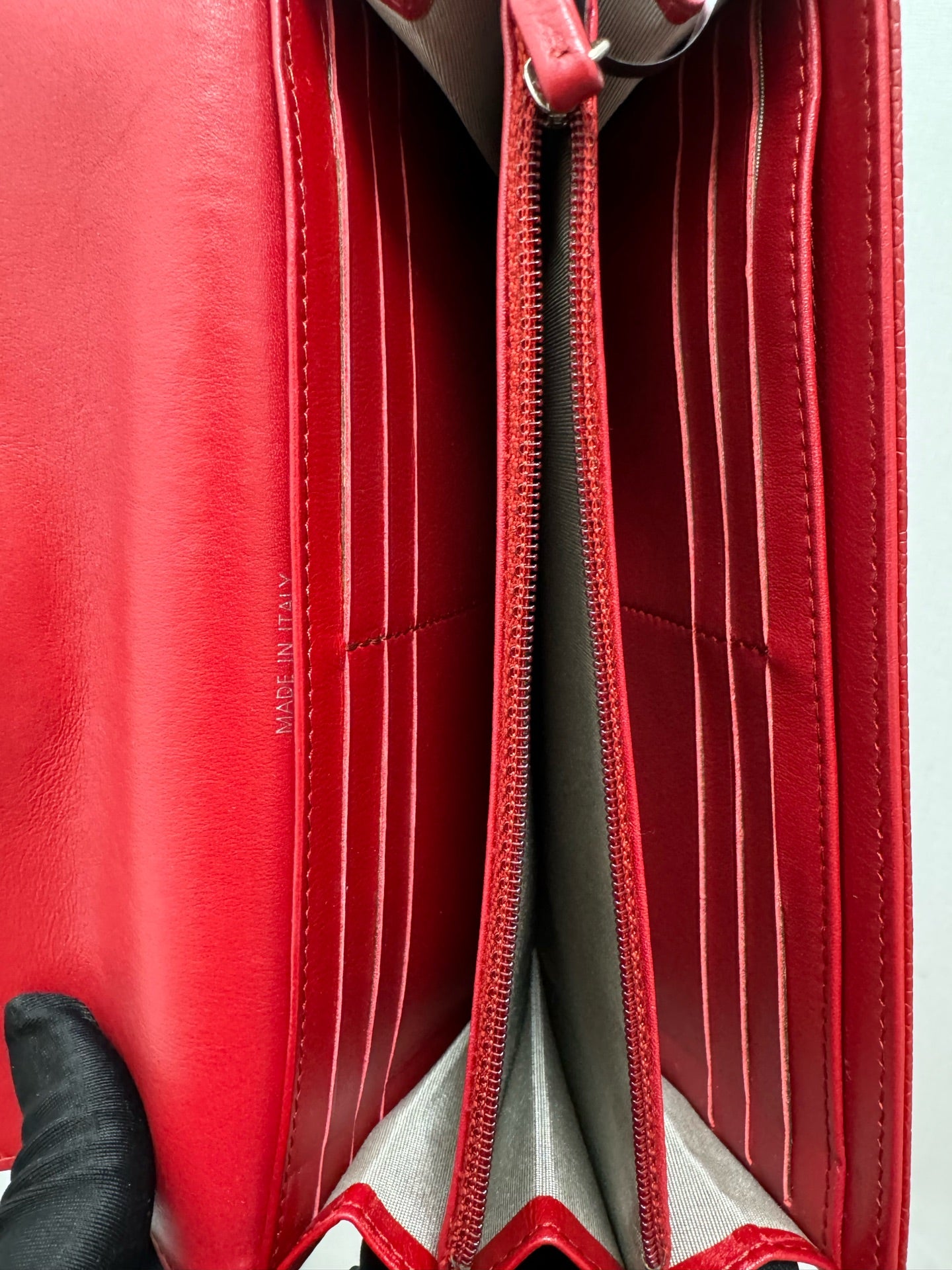 Chanel - Classic Flap Long Wallet - Caviar leather - Red - (medium)