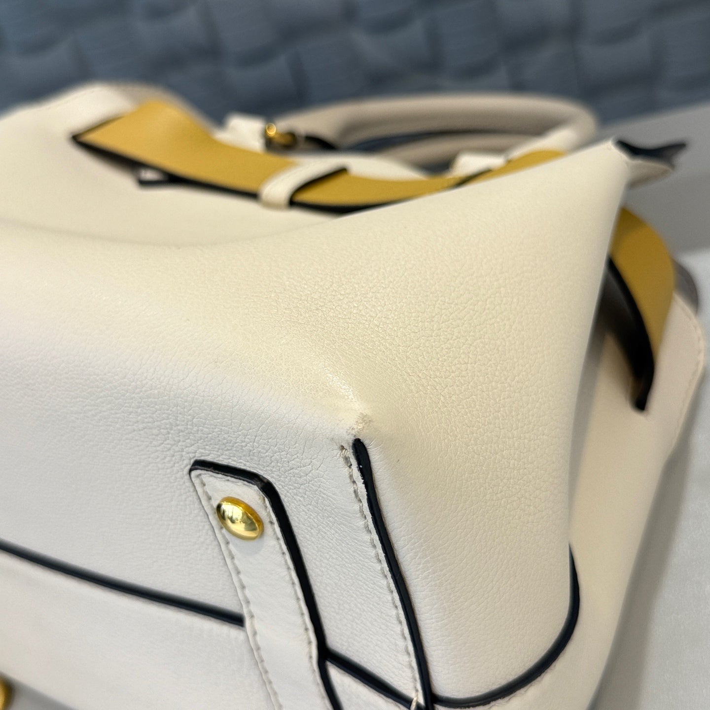 Burberry - The Belt Bag - Leather - Beige - (medium)
