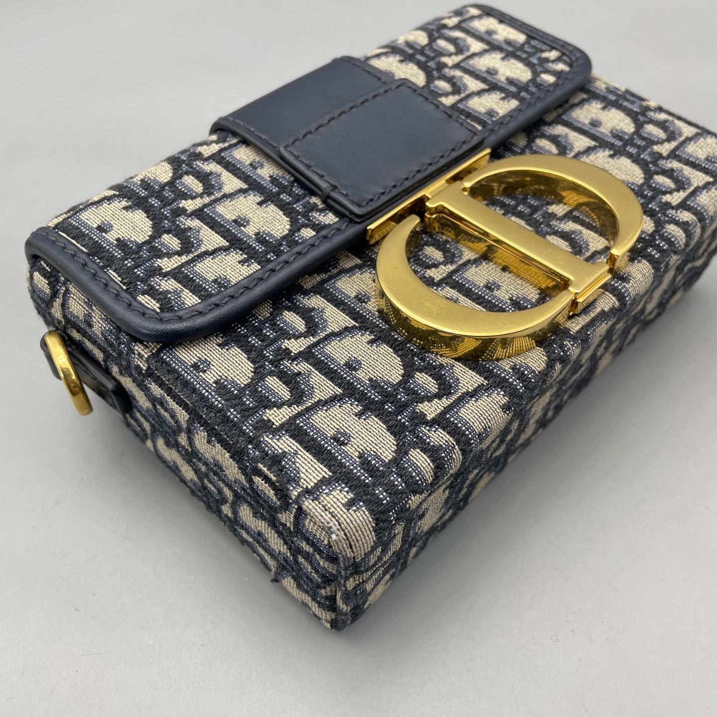 Dior - 30 Montaigne Mini Bag - Dior Oblique jacquard canvas with calfskin leather trim - Blue - (mini)