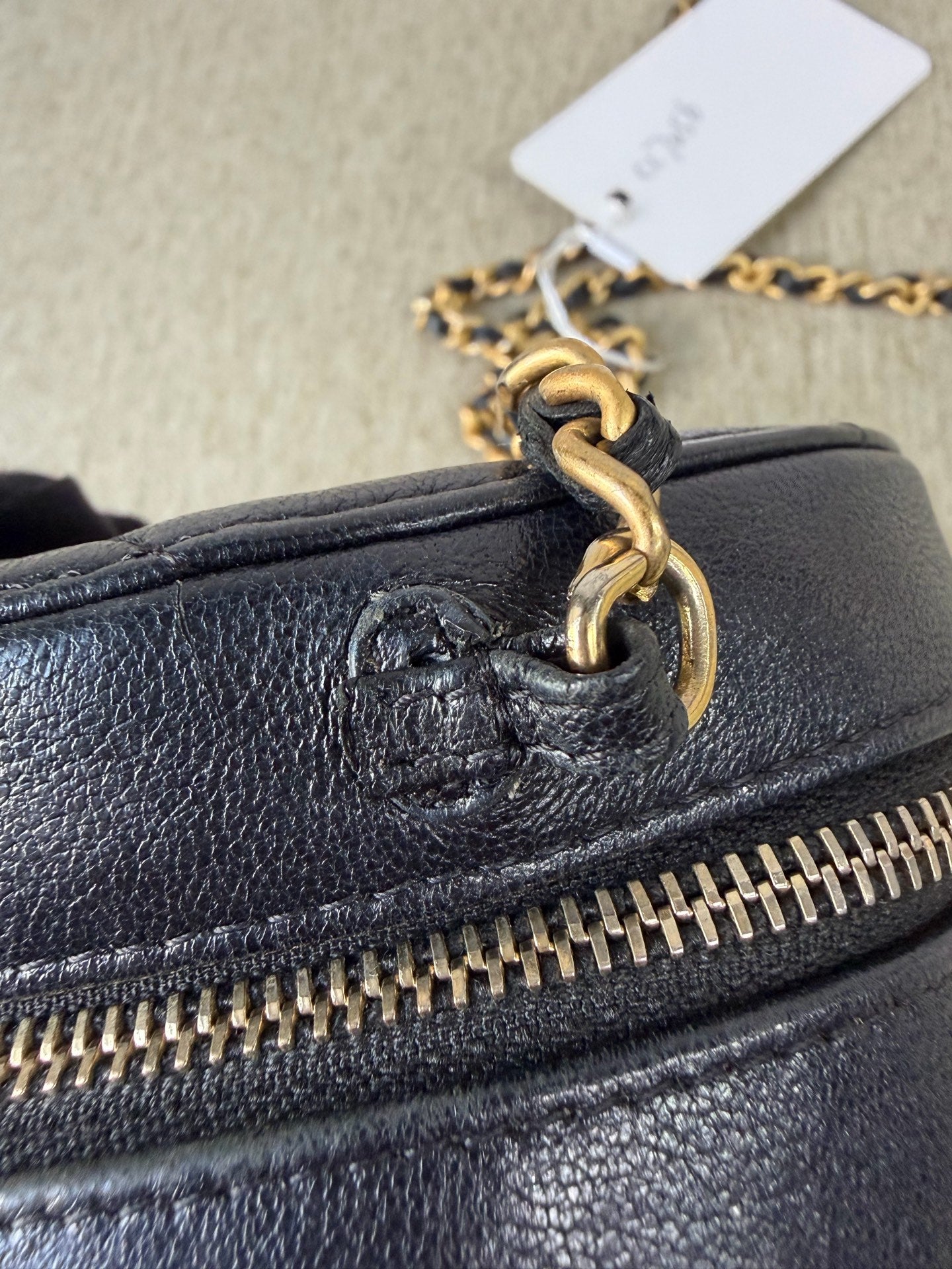 Chanel - 19 Round Mini Bag - Lambskin leather - Black - (mini)