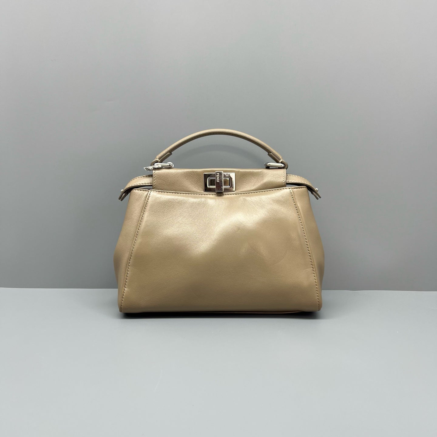 Fendi - Peekaboo Small - Leather - Grey - (small)