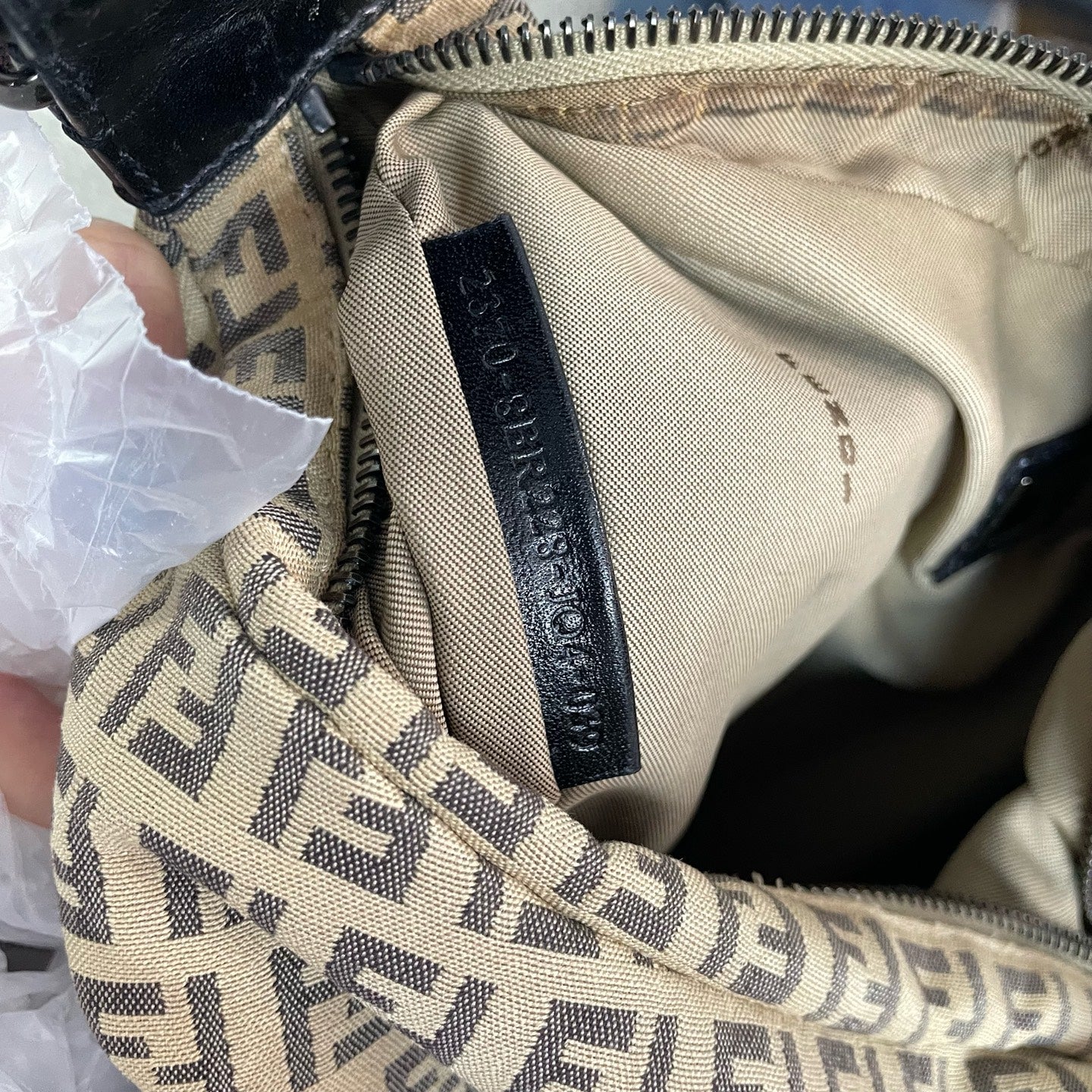 Fendi - Zucca Monogram Hobo - Canvas with Leather trim - Beige - (Medium)