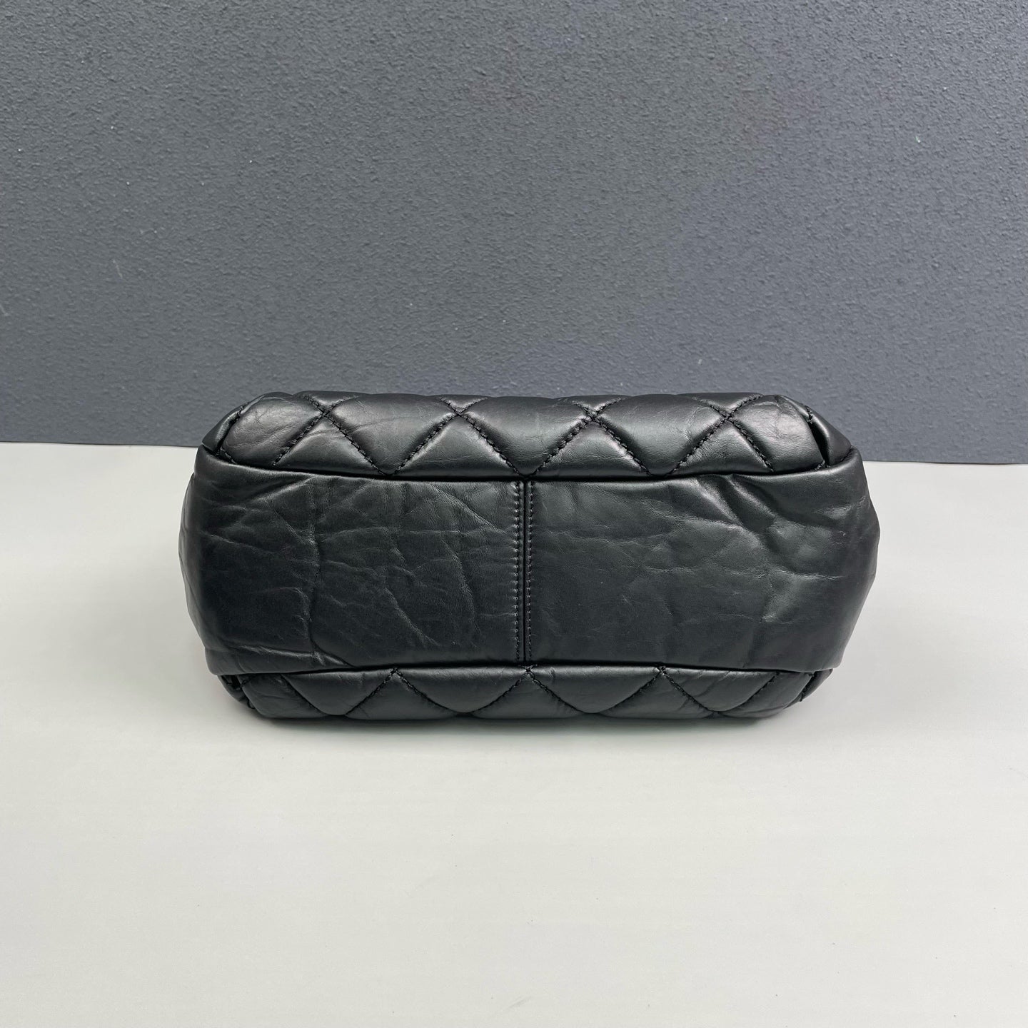 Chanel - Paris-Bombay Bowling Chain Bag - Quilted lambskin leather and tweed - Black with silver-tone hardware and burgundy accents - (Medium)