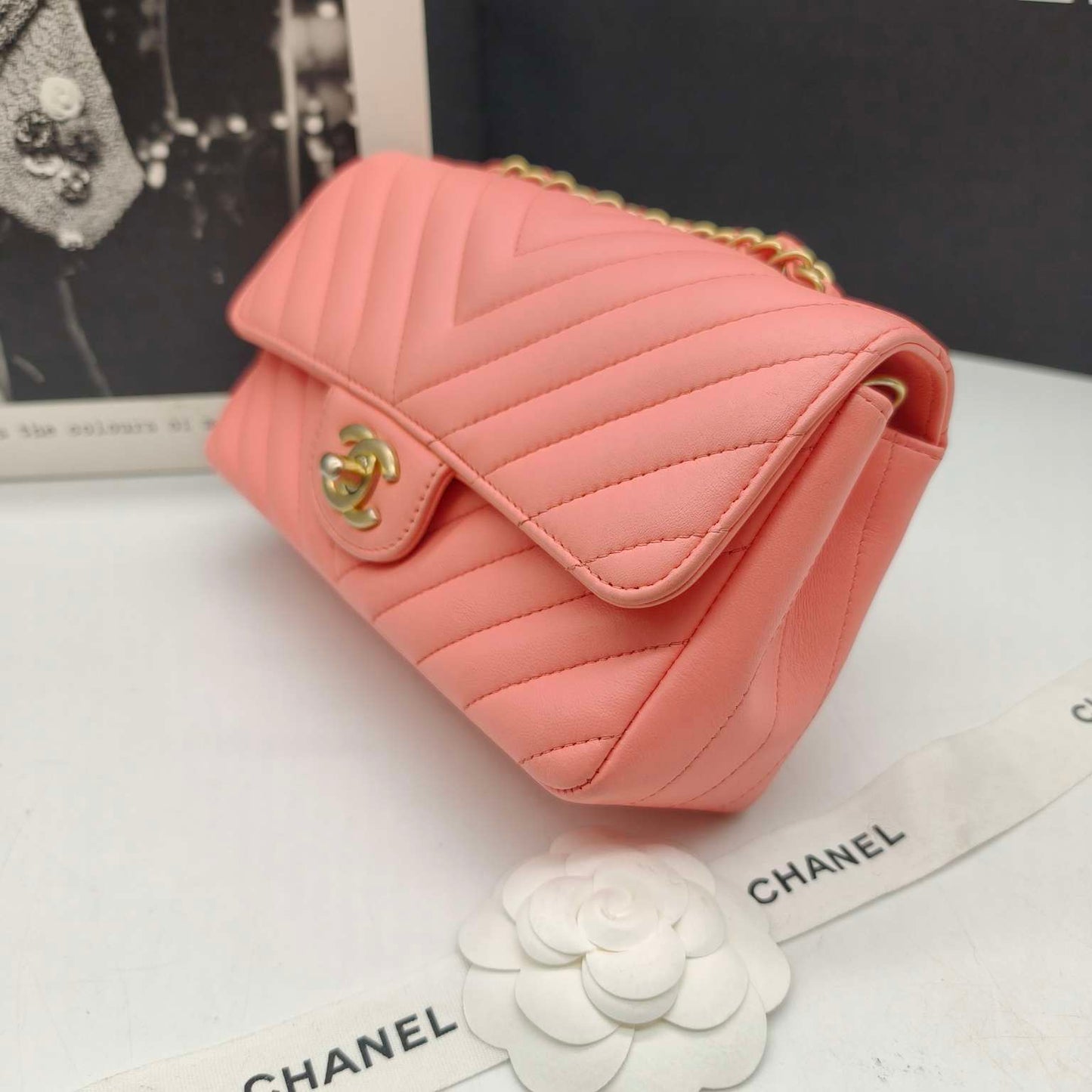 Chanel - Classic Flap (Chevron Mini) - Lambskin leather - Pink - (small)