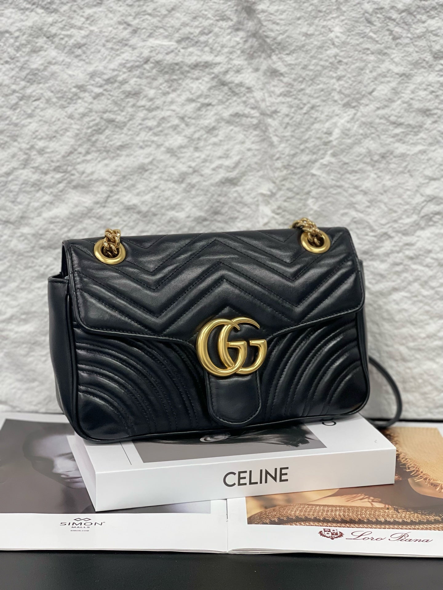 Gucci - Marmont Matelassé Shoulder Bag - Leather - Black - (medium)
