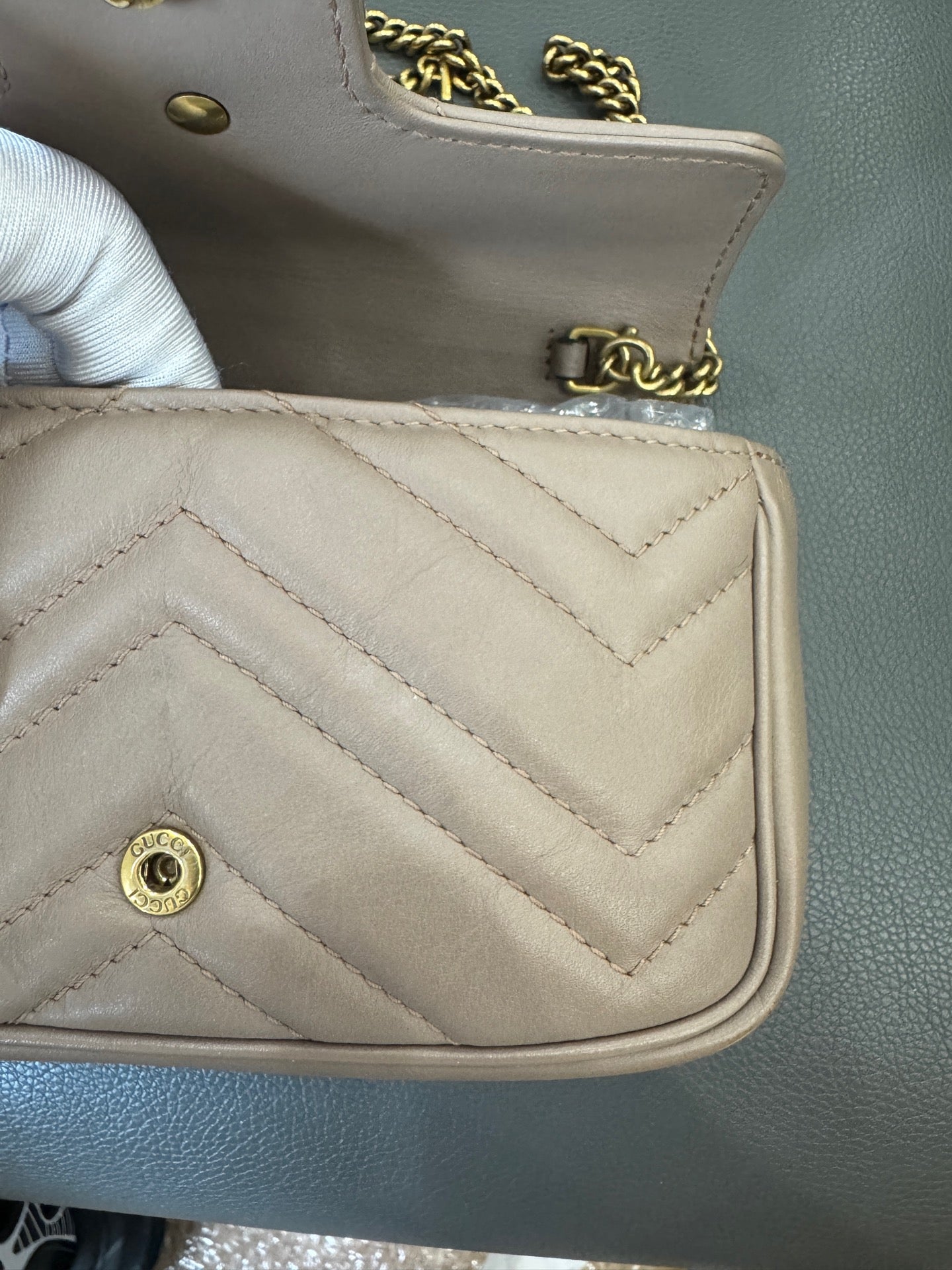 Gucci - Marmont Super Mini - Leather - Beige with Gold-Tone Hardware - (mini)