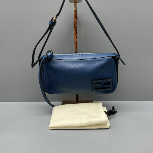 Fendi - Simply Shoulder Bag - Grained leather - Deep Blue - (Small)