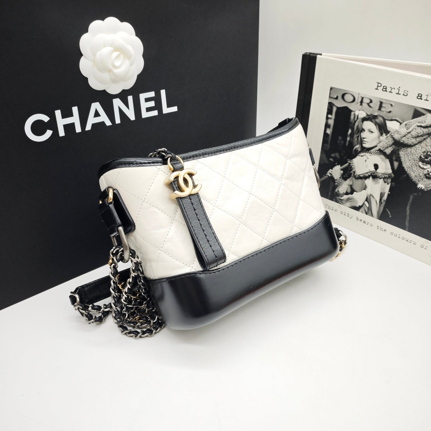 Chanel - Gabrielle Hobo - Calfskin leather - Black and White - (Small)