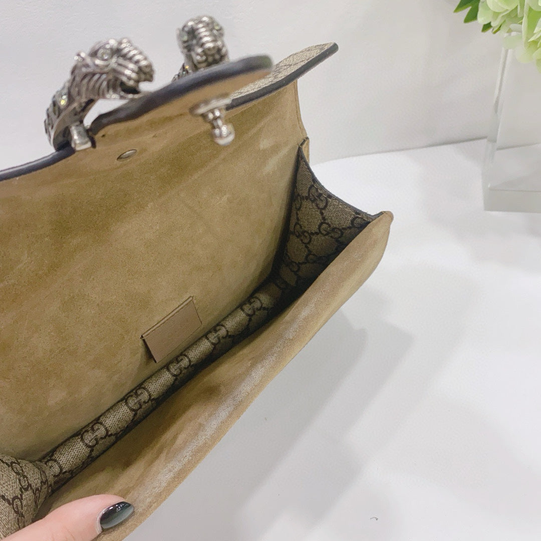 Gucci - Dionysus Medium Shoulder Bag with Crystal Embellished Buckle - GG Supreme coated canvas and suede - Beige - (medium)