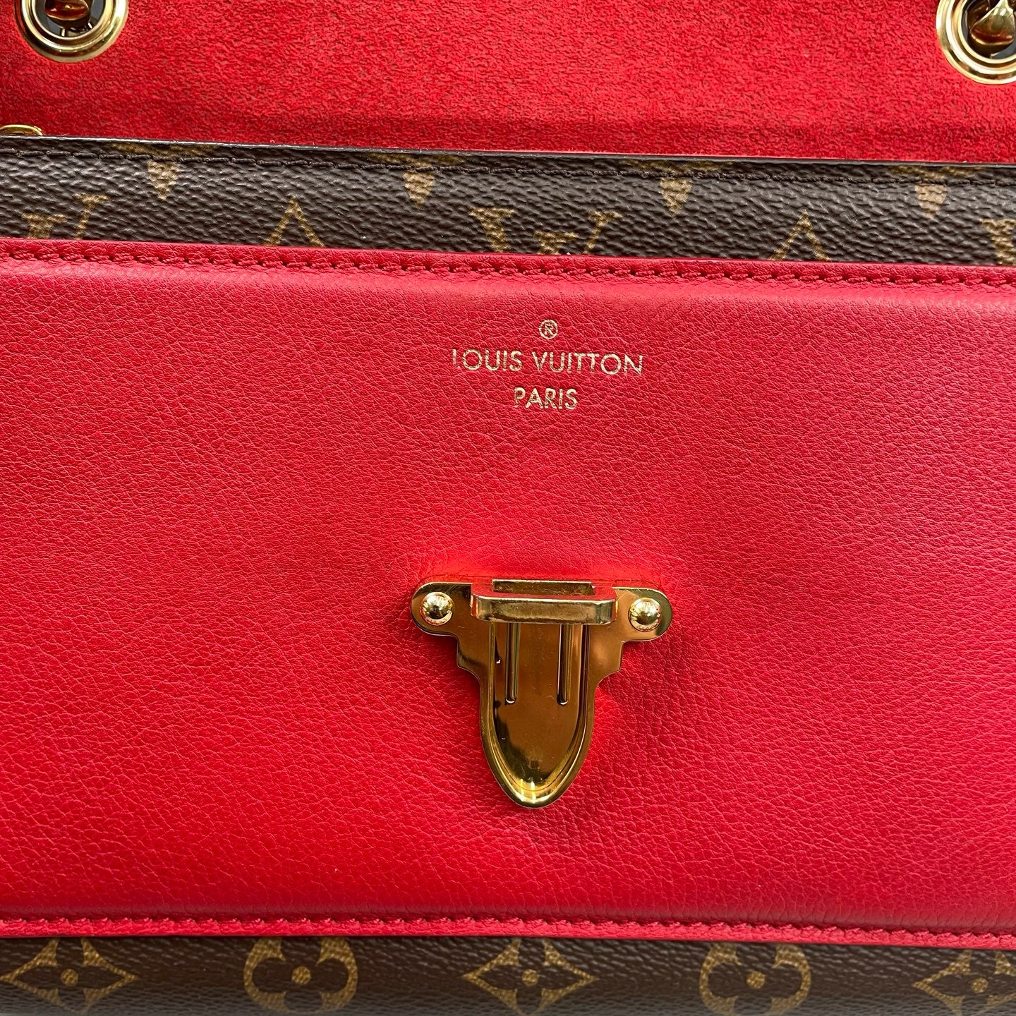 Louis Vuitton - Victoria Chain Bag - Monogram coated canvas with red grained leather trim - Brown with Red accents - (medium)