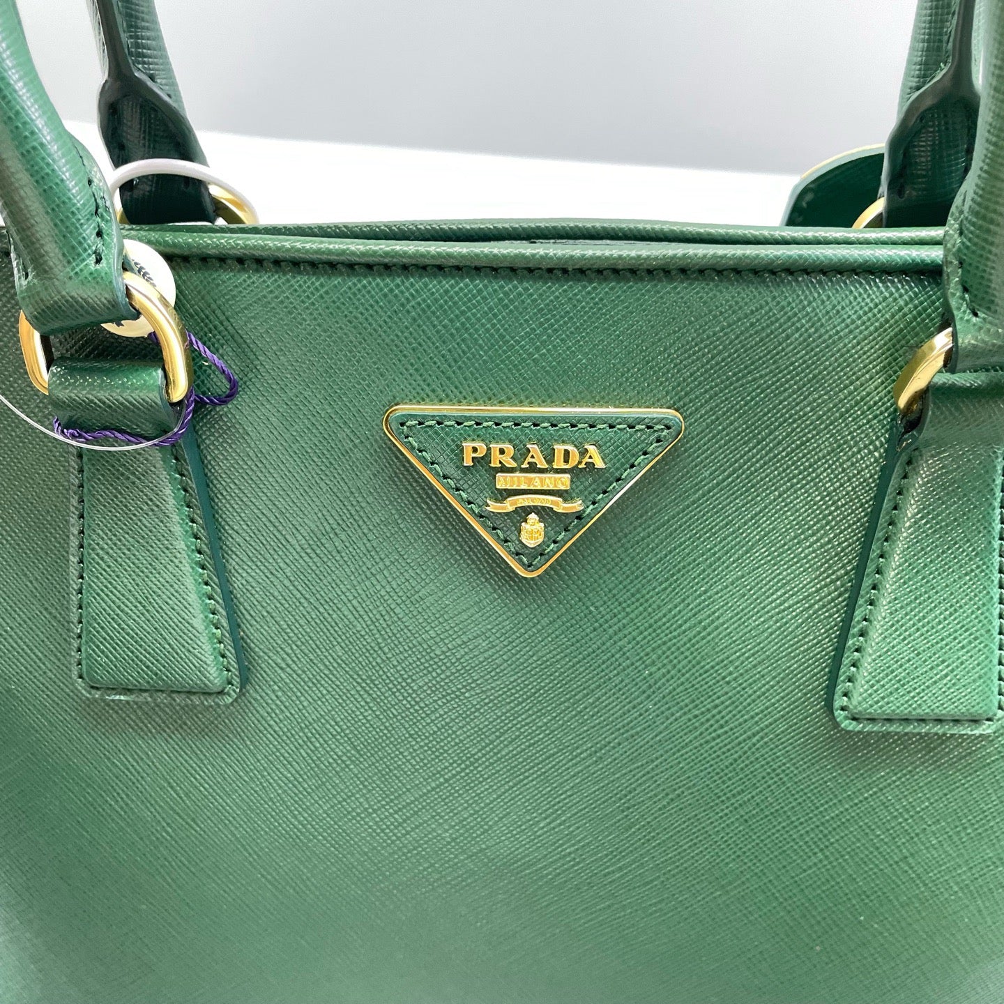 Prada - Saffiano Lux Dome Handbag - Saffiano leather - Green - (medium)