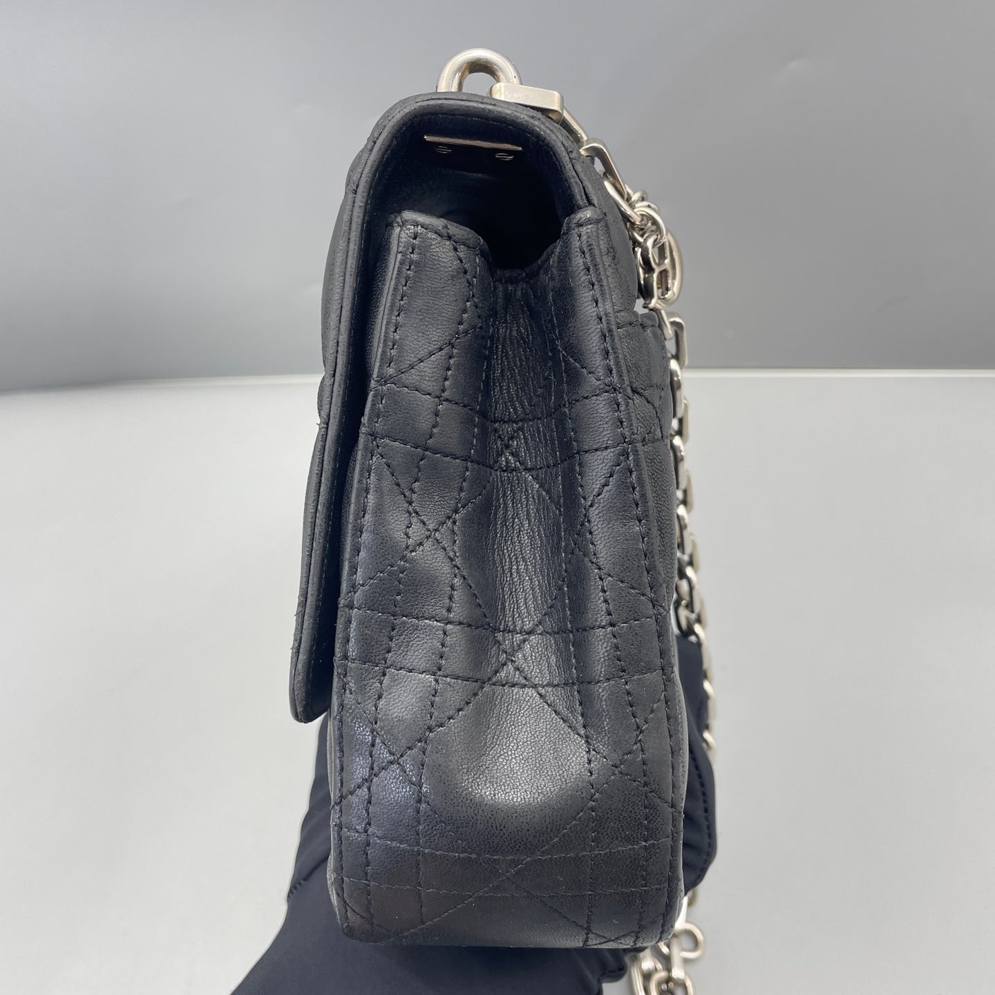 Dior - Quilted Flap Chain Bag - Leather - Black - (Medium)