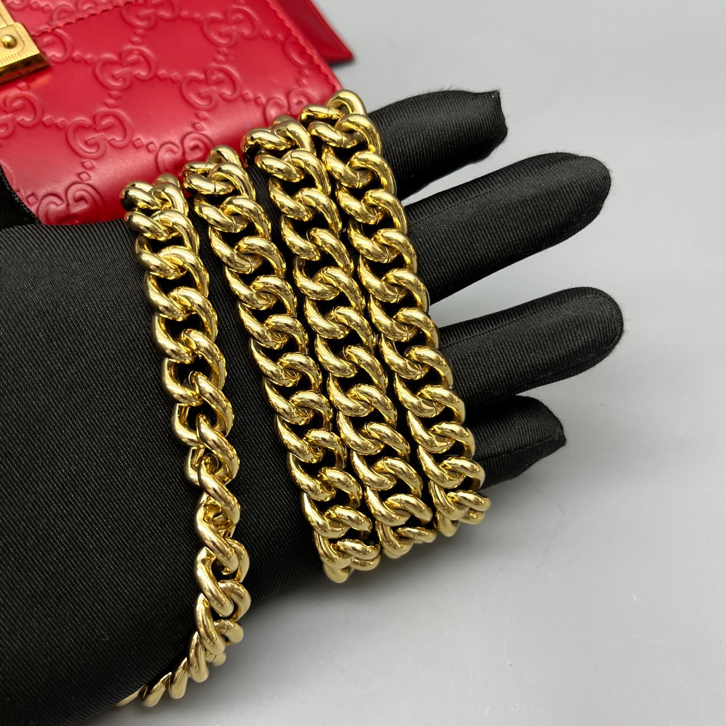 Gucci - Padlock Chain Bag - Embossed leather - Red - (mini)