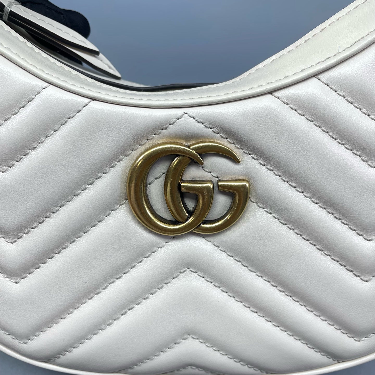 Gucci - GG Marmont Crescent Shoulder Bag - Leather - White - (Small)