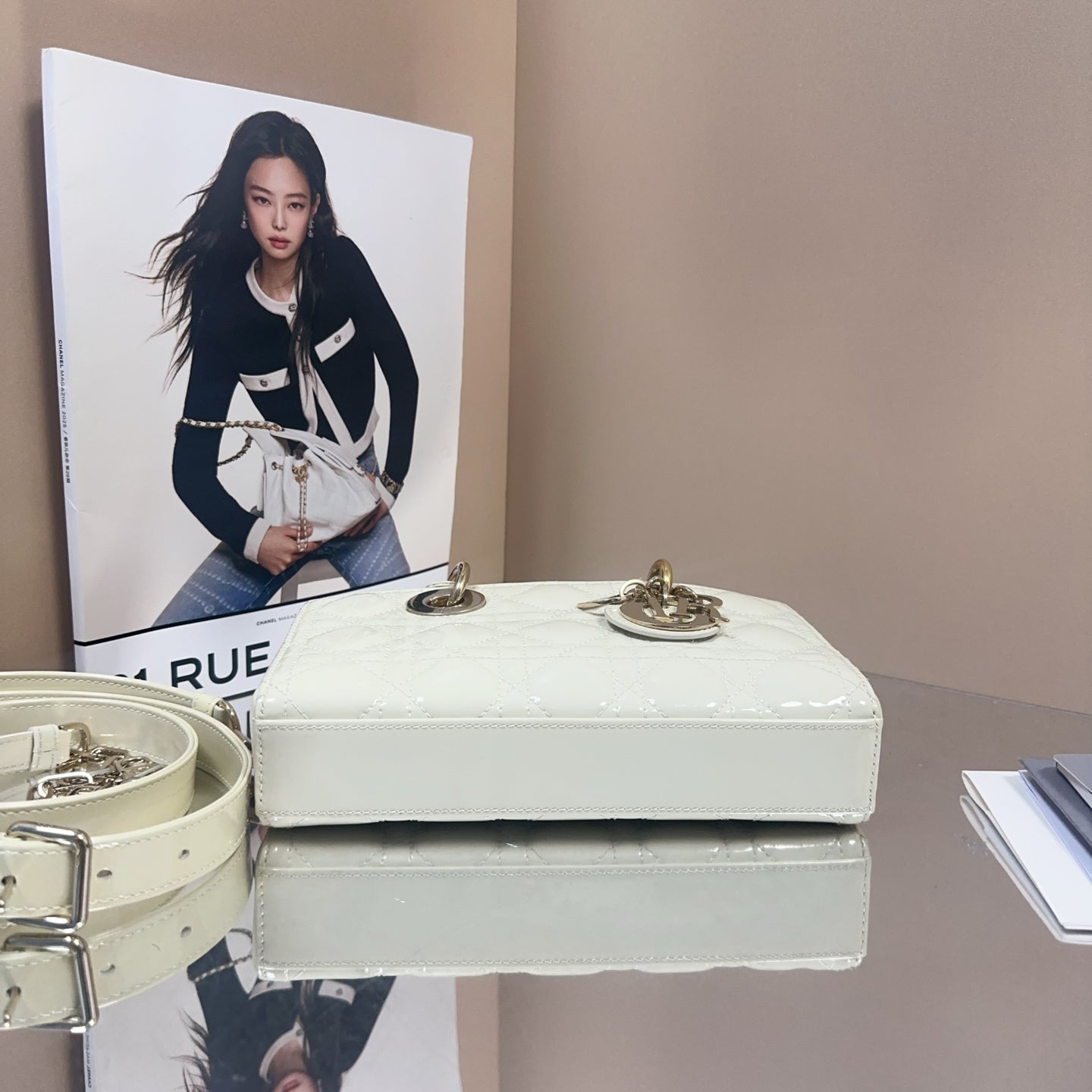 Dior - Lady D-Joy - Patent leather - White - (Small)