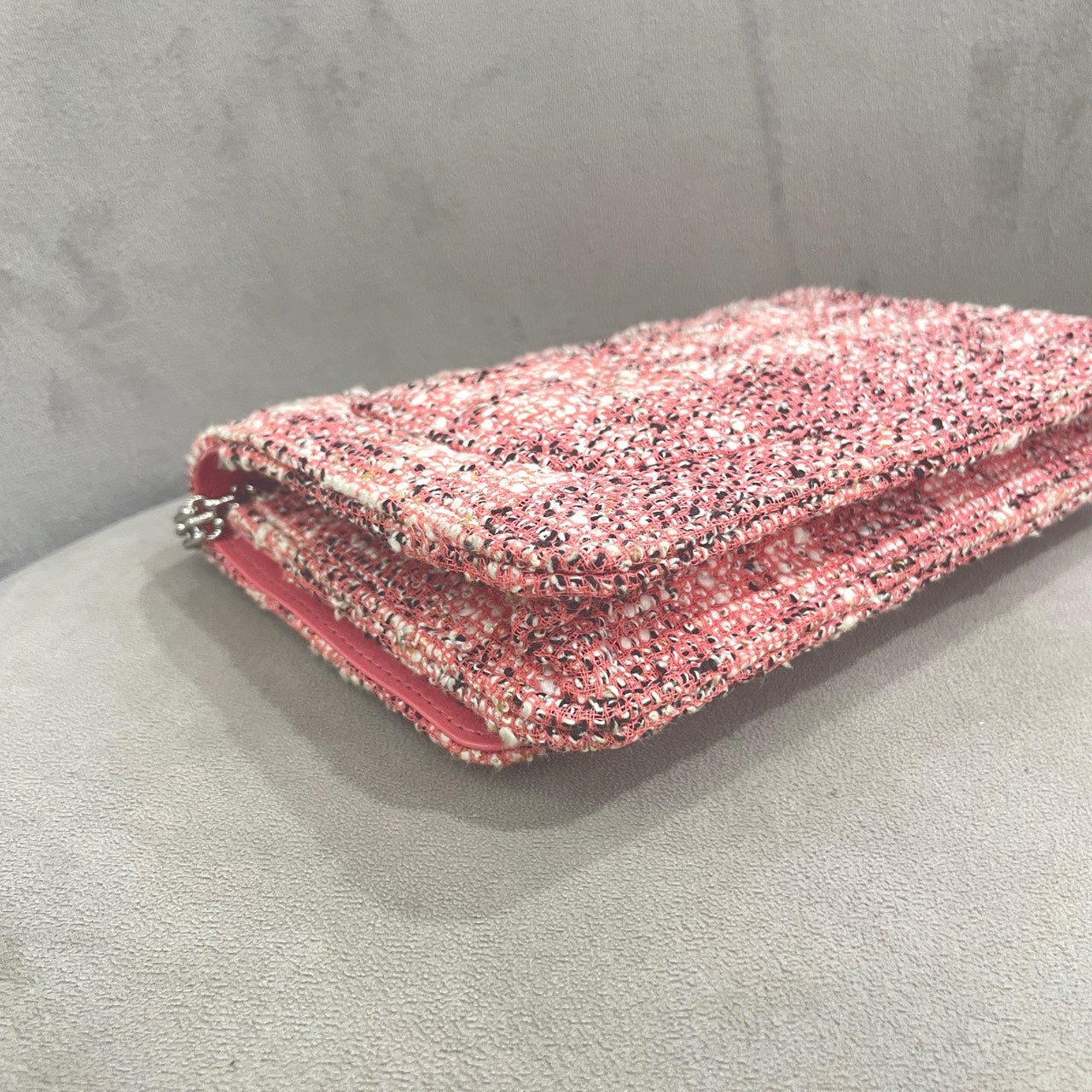 Chanel - 2.55 Reissue Wallet On Chain (WOC) - Tweed - Pink with Multicolour - (mini)