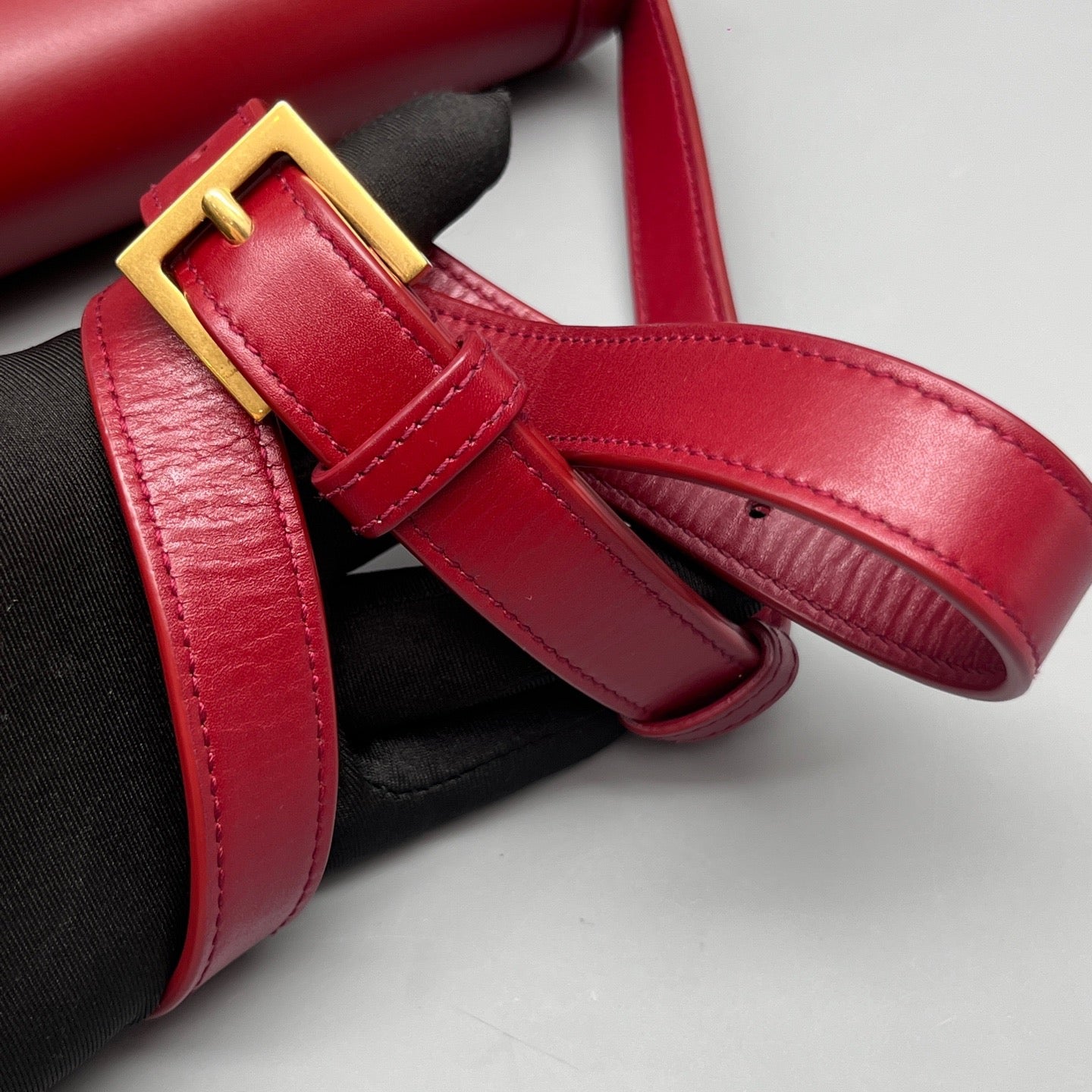 Saint Laurent - Solferino Box Bag - Smooth calfskin leather - Red - (Small)