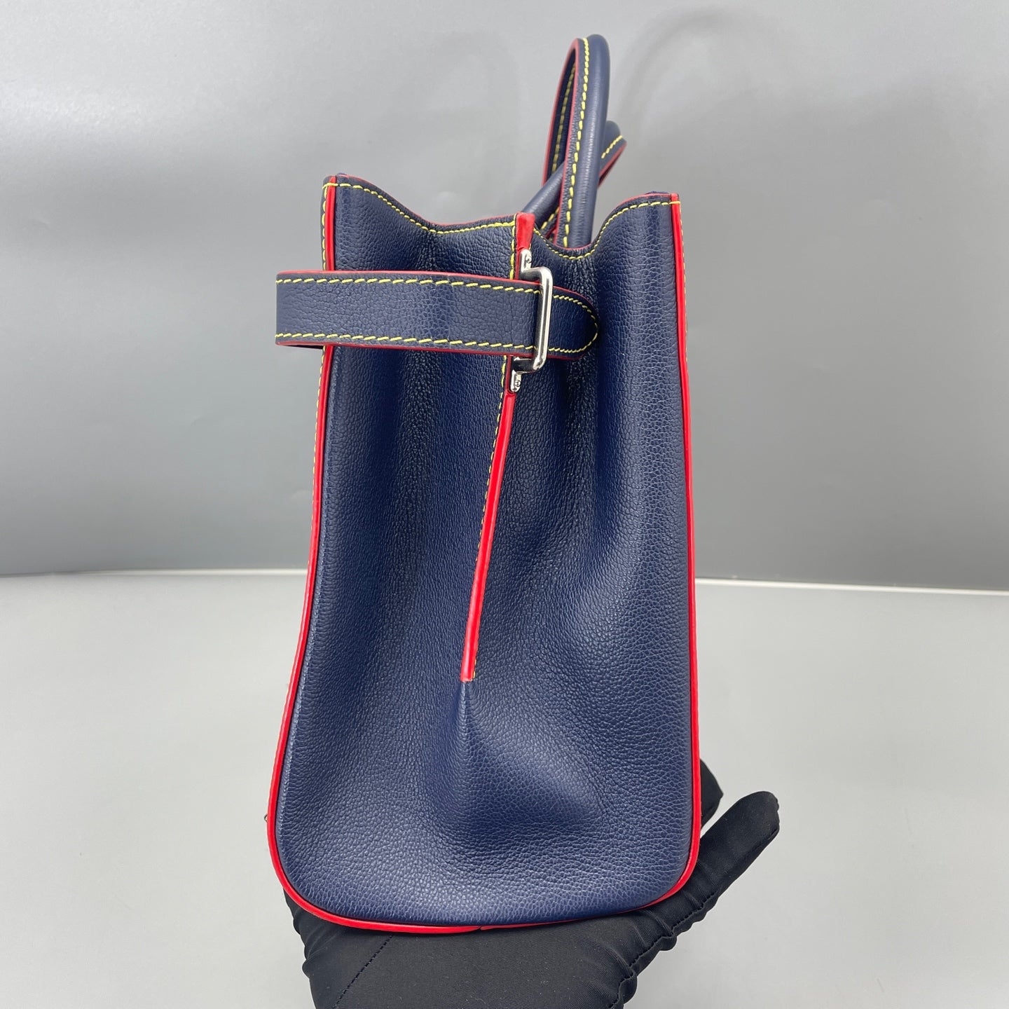 Louis Vuitton - Twist Tote - Epi leather - Blue - (medium)