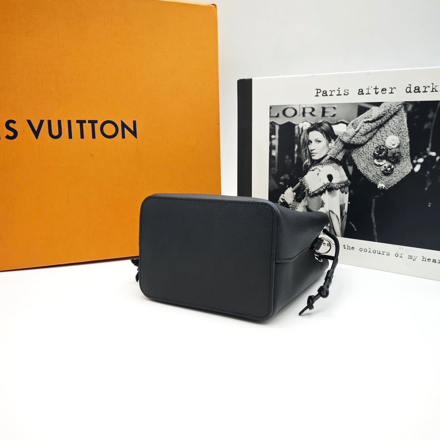 Louis Vuitton - Nano Lockme Bucket Bag - Leather - Black - (mini)