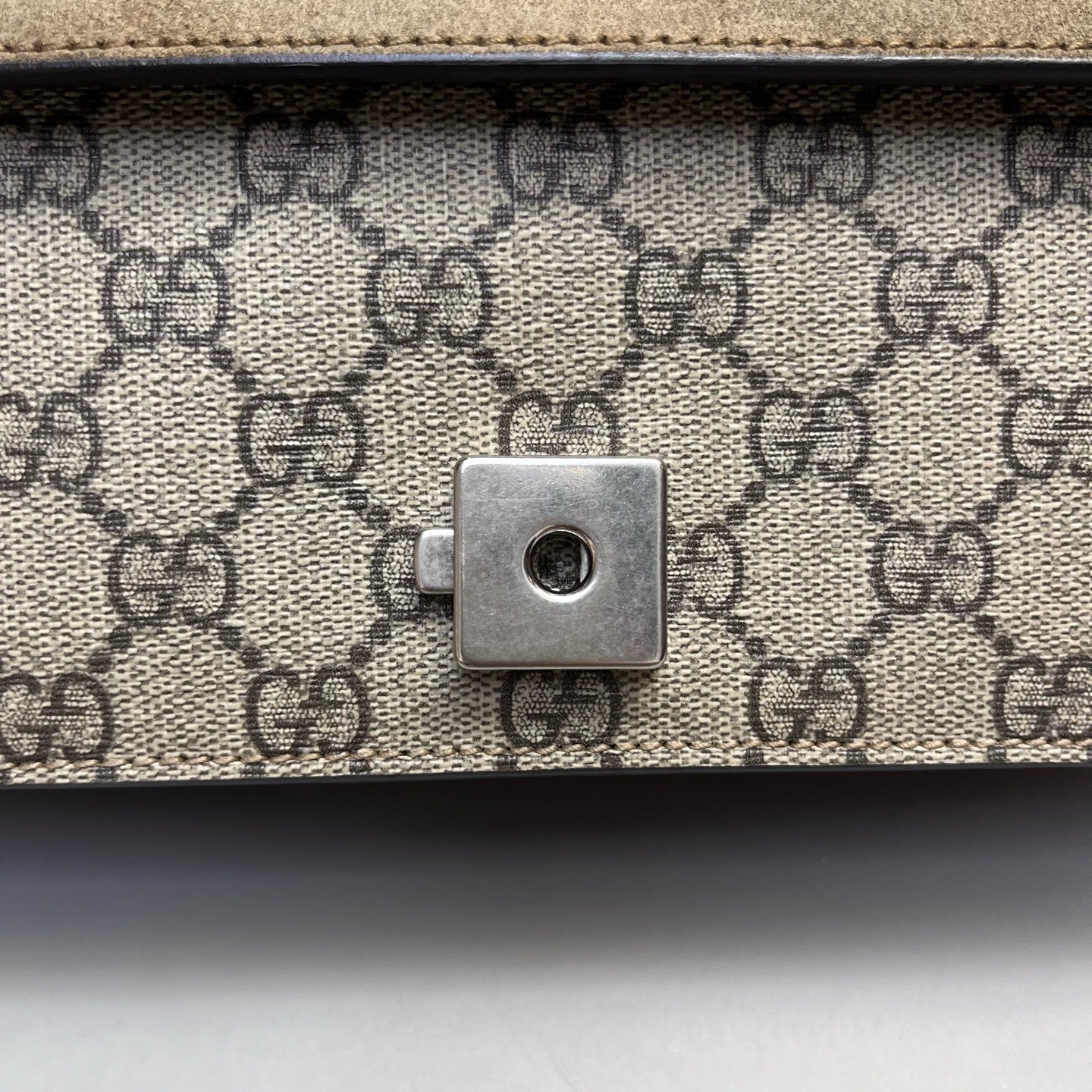 Gucci - Dionysus Shoulder Bag - GG Supreme coated canvas, suede, and leather trim - Beige - (medium)