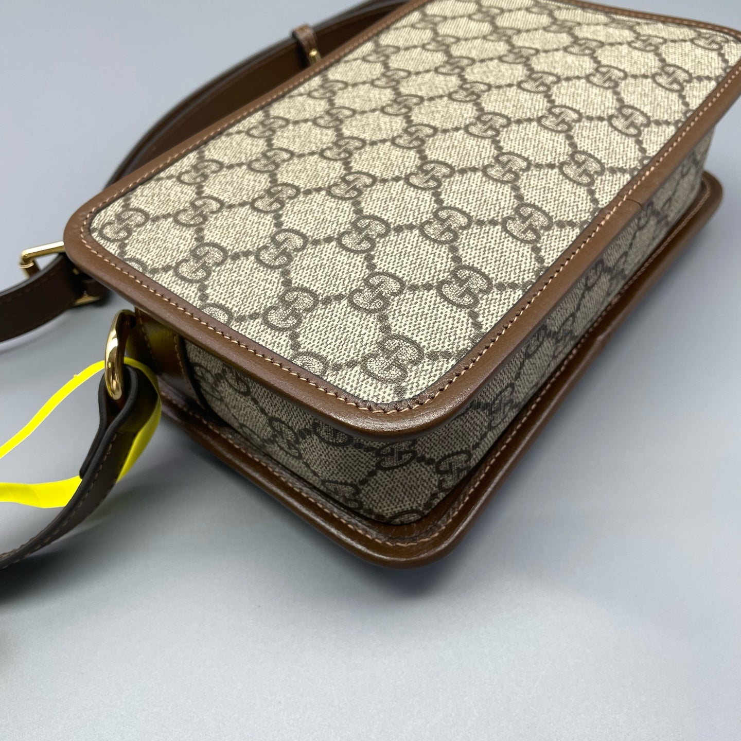 Gucci - Retro Monogram Camera Bag - GG Supreme canvas with leather trim - Brown - (Small)