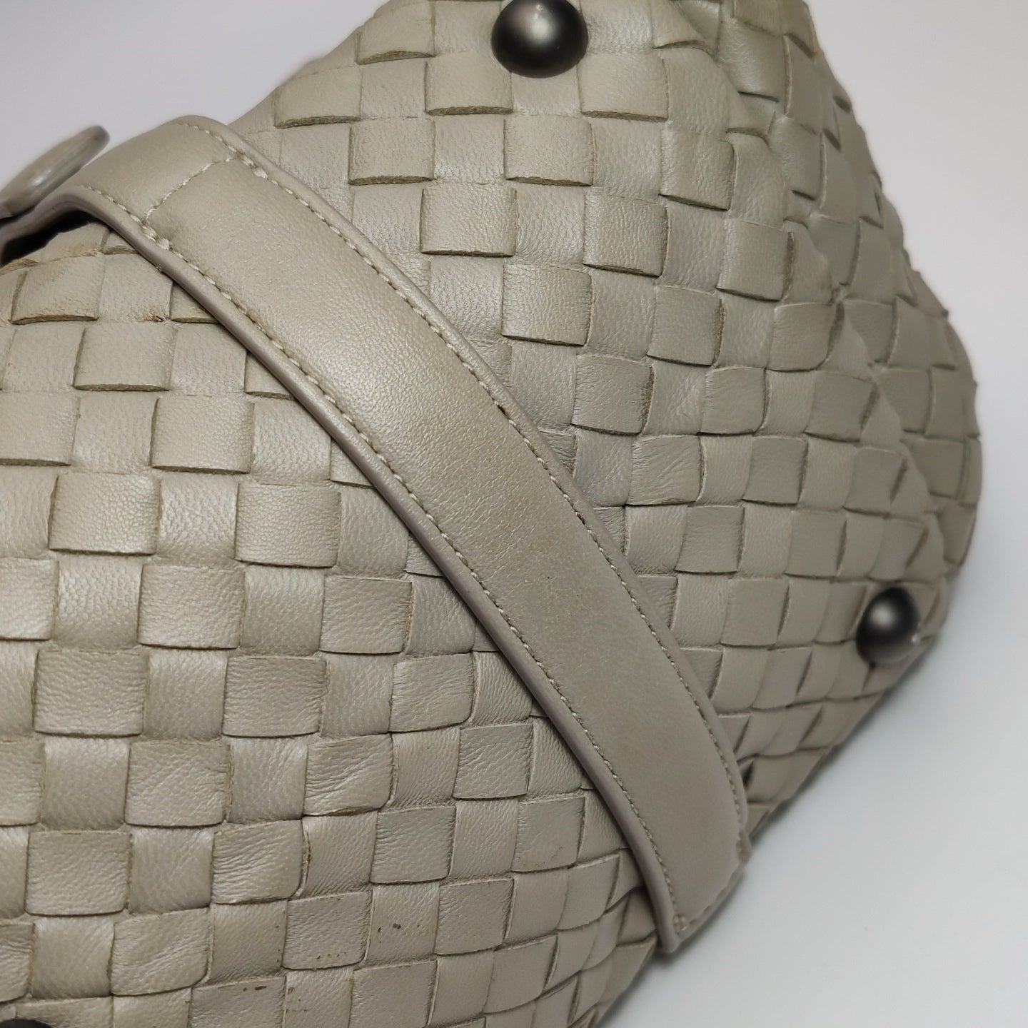 Bottega Veneta - Intrecciato Bowling Bag - Leather - Greige - (medium)