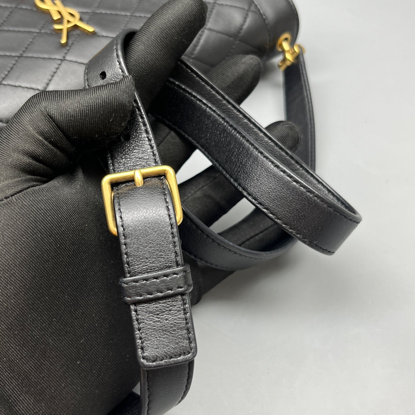 Saint Laurent - Gaby Envelope Bag - Quilted lambskin leather - Black with Gold-Tone Hardware - (medium)