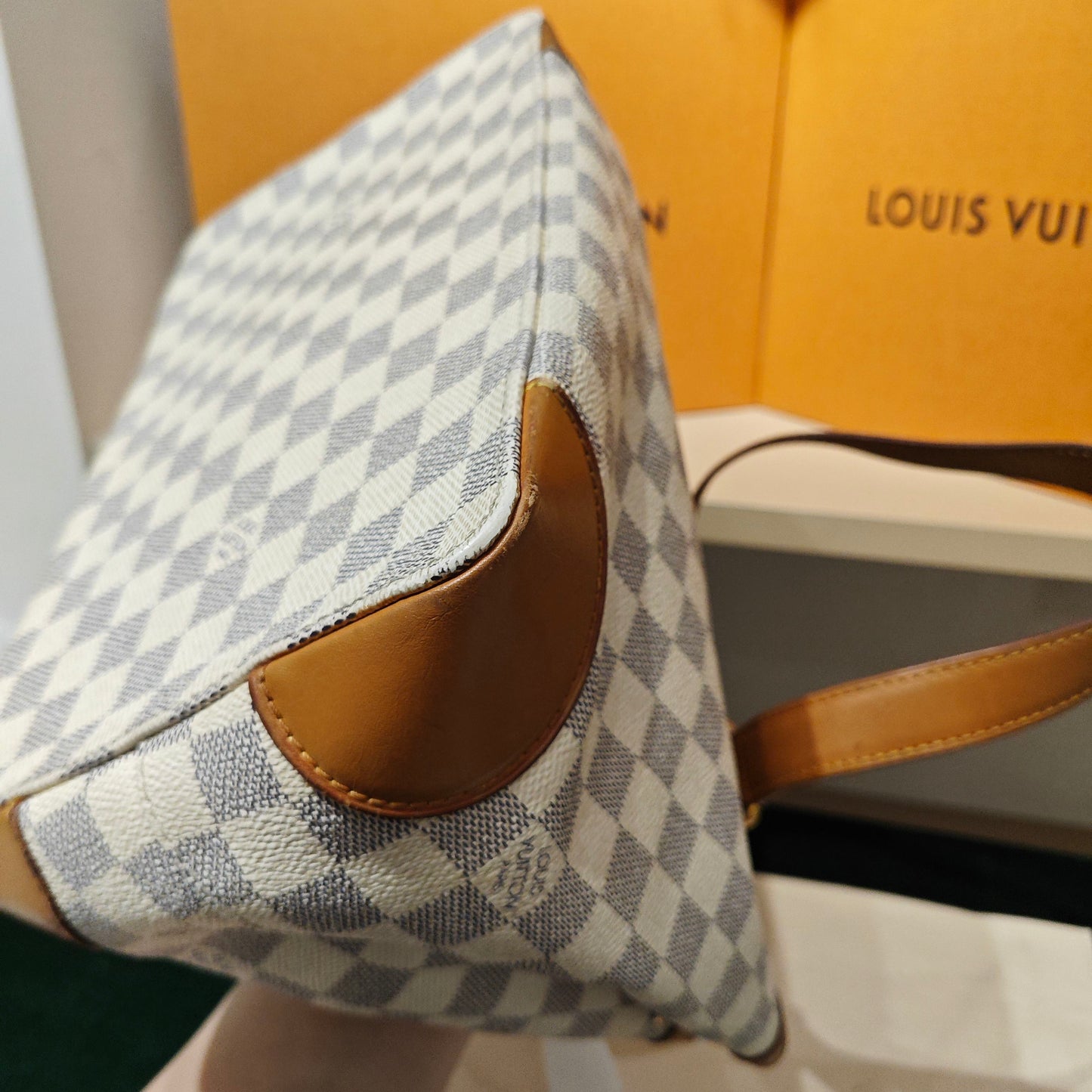Louis Vuitton - Saleya MM (estimated) - Damier Azur coated canvas with Vachetta leather trim - White - (Medium)