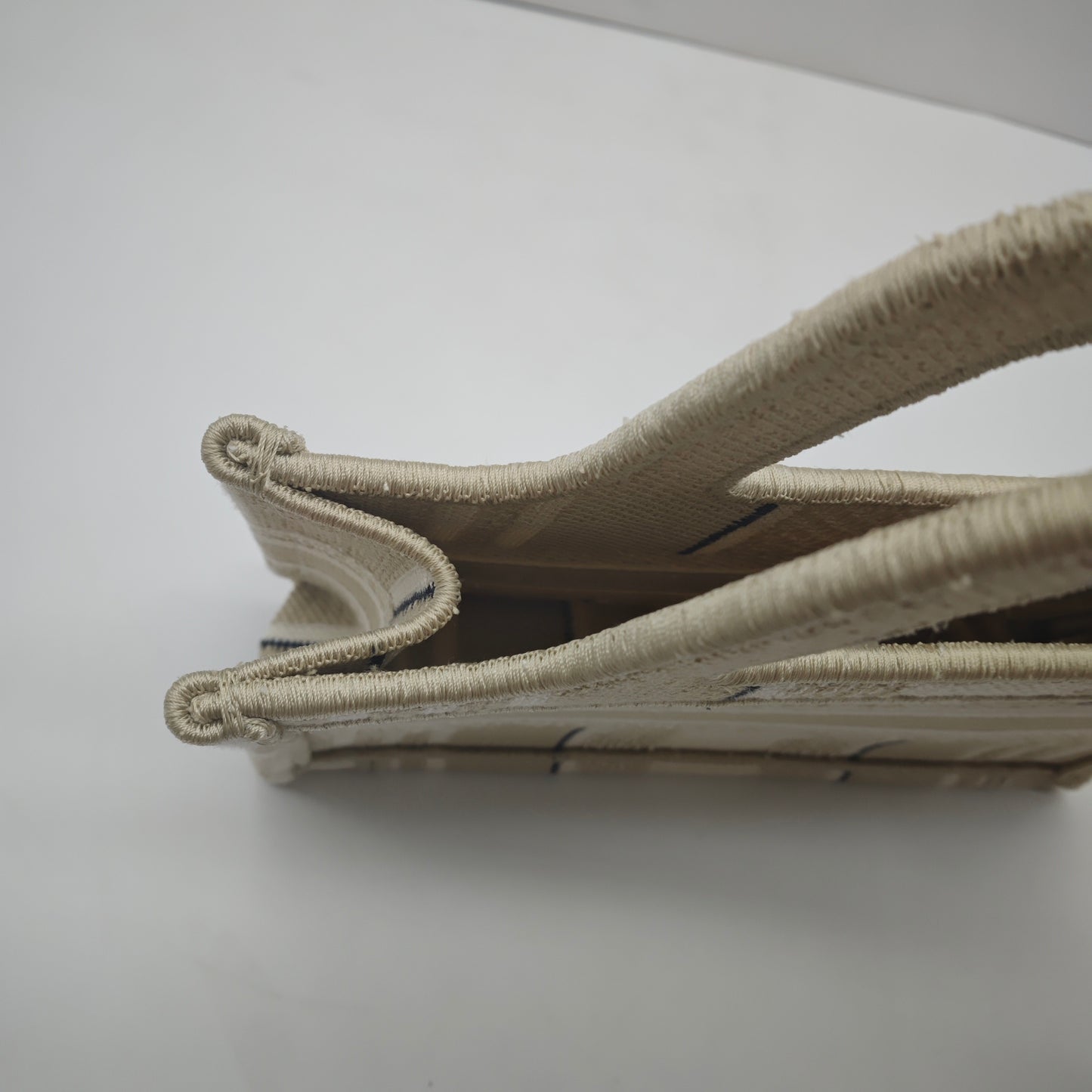 Dior - Book Tote Mini Horizontal - Embroidered cotton textile - Beige - (mini)