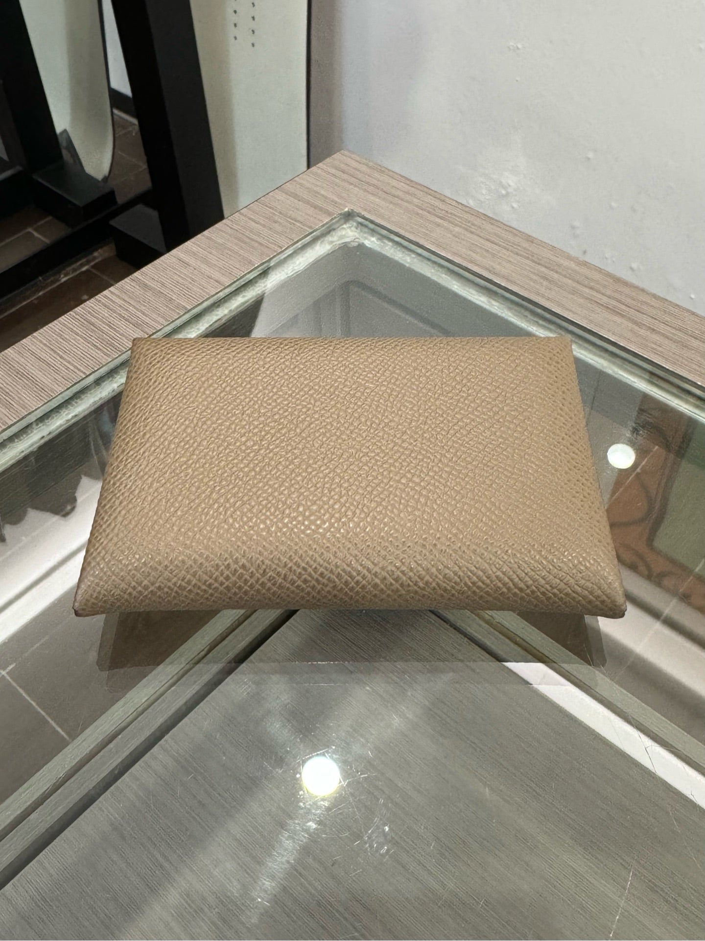 Hermès - Calvi Duo Card Holder - Leather - Beige - (mini)